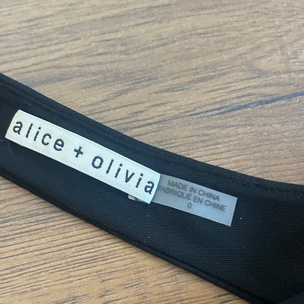 Alice + Olivia Women's Black One-Shoulder Cutout Cocktail Dress Size 0 $250 - Picture 5 of 10